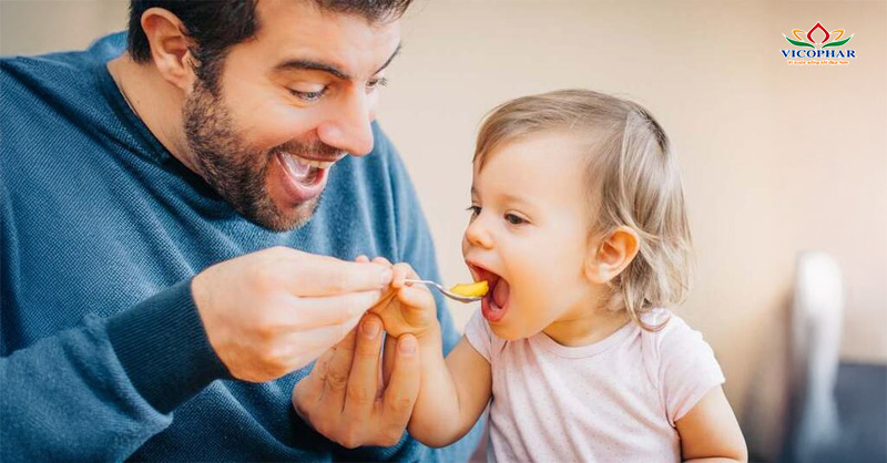 Bổ sung vitamin đúng cách cho trẻ