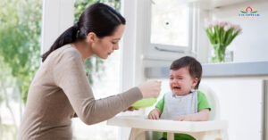 Có nên ép trẻ ăn hay không
